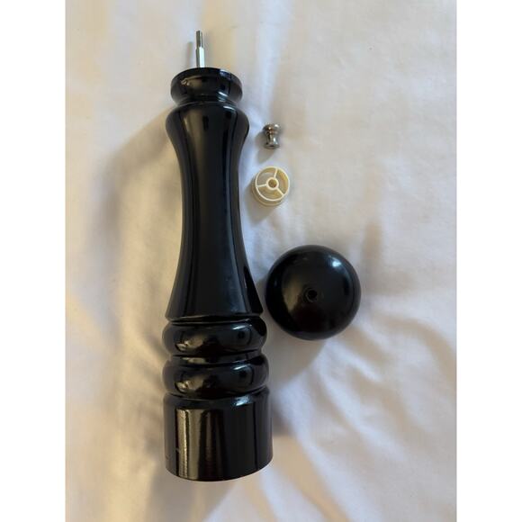 Davis & Waddell Salt Grinder Shaker Black Large Oversized Kitchen Classic Home - Picture 1 of 7